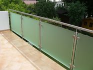 Balustrade en verre de balustrade de balcon de conception d'installation facile épaisseur en verre de 6mm - de 12.76mm